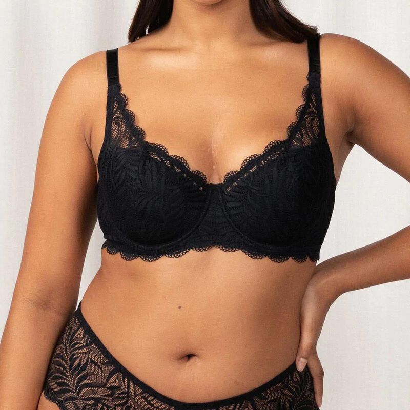Triumph Essential Lace Balconette Whp image number 2